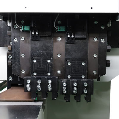 Máquina de corte vertical V automático da viagem de ida e volta V que sulca a máquina com os dois suportes de ferramenta